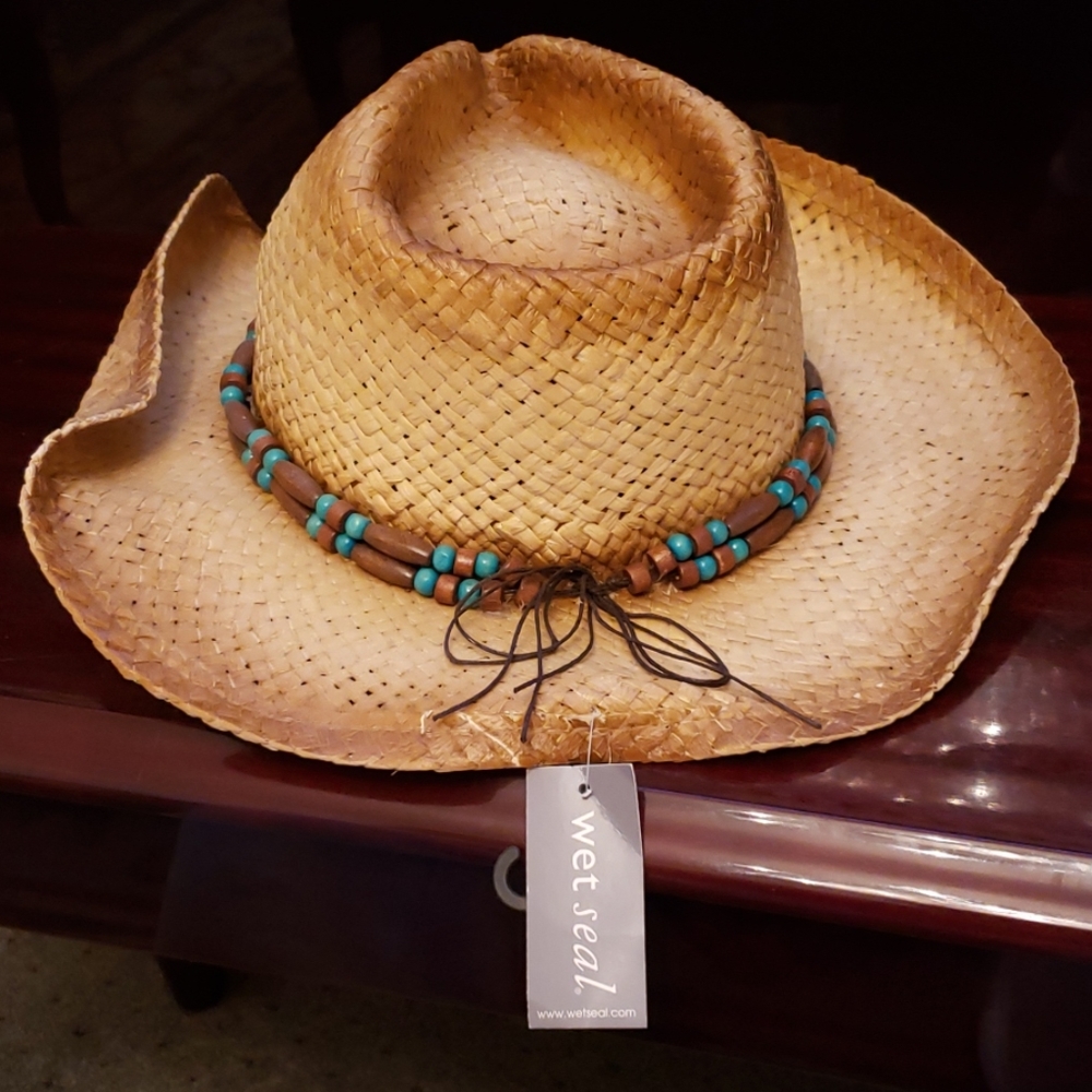 Hat - Picture 4 of 4